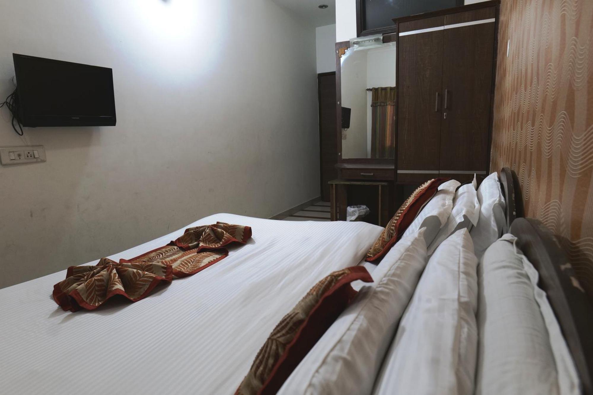 Hotel Holiday Comfort 阿姆利则 外观 照片