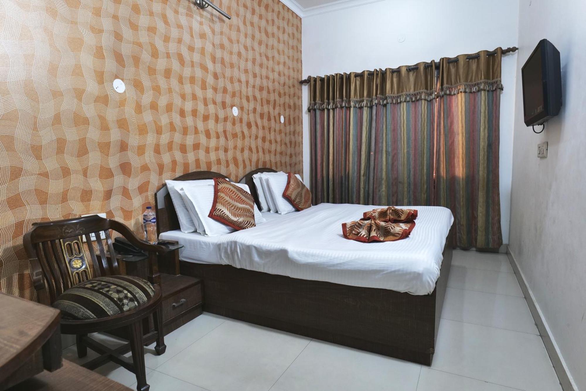Hotel Holiday Comfort 阿姆利则 外观 照片