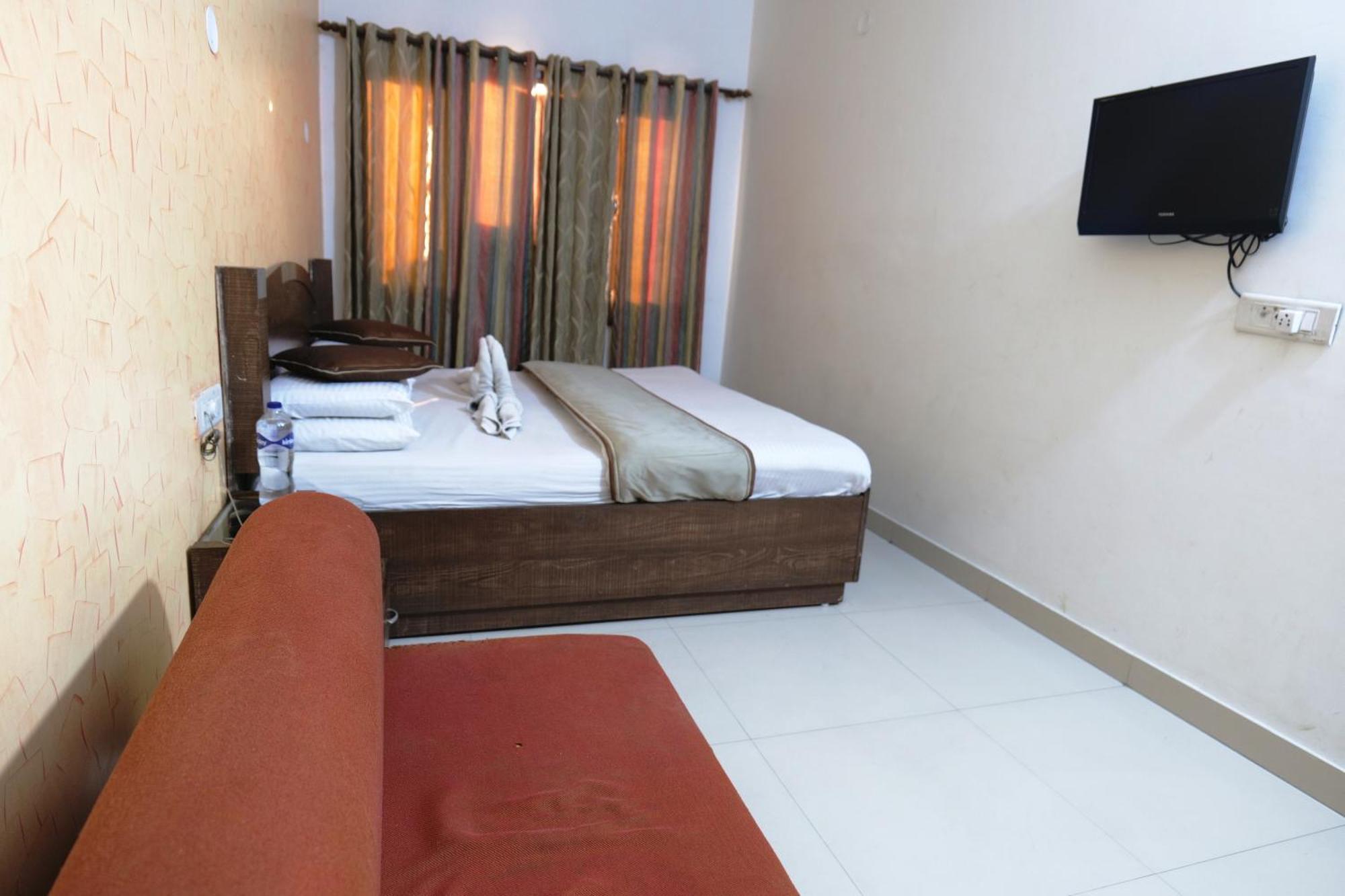 Hotel Holiday Comfort 阿姆利则 外观 照片